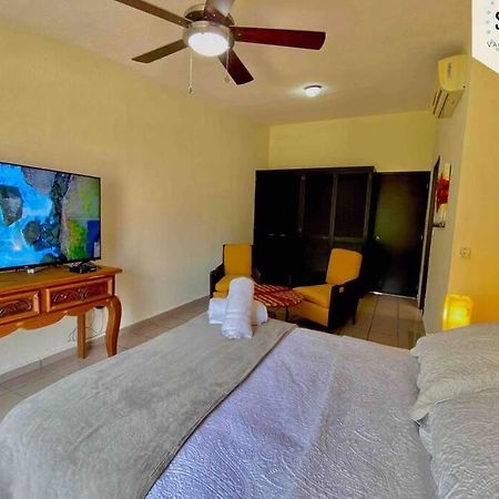 AMPLIA Y CÁLIDA CASA cerca de plaza LAS AMERICAS Cancún Exterior foto